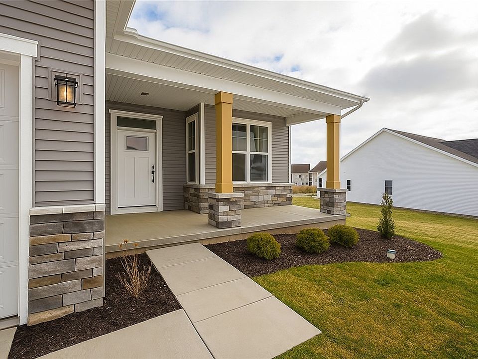 1st image of 77 Thompson Ln