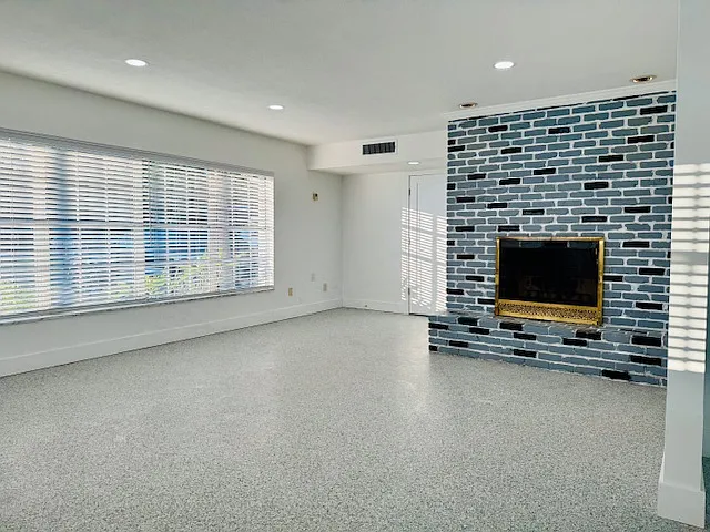 13815 Good Life Rd — Photo 3