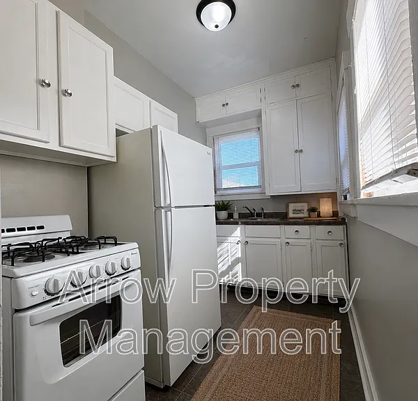 2800 P St #4 — Photo 4