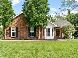 100 Foxland Dr, Clarksville, TN 37042