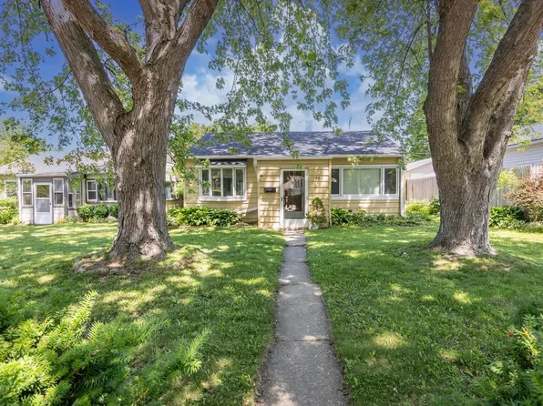 1530 E Morgan AVENUE, Milwaukee, WI 53207