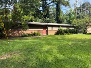 4359 Ridgewood Rd, Jackson, MS 39211