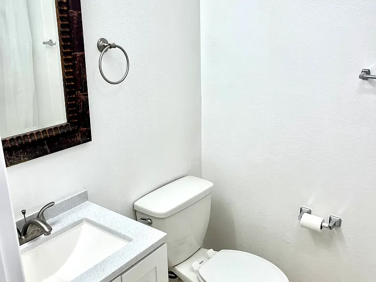 600 W 3rd St #B216 — Photo 9