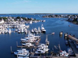 89 Lewis Bay Rd UNIT 207, Hyannis, MA 02601