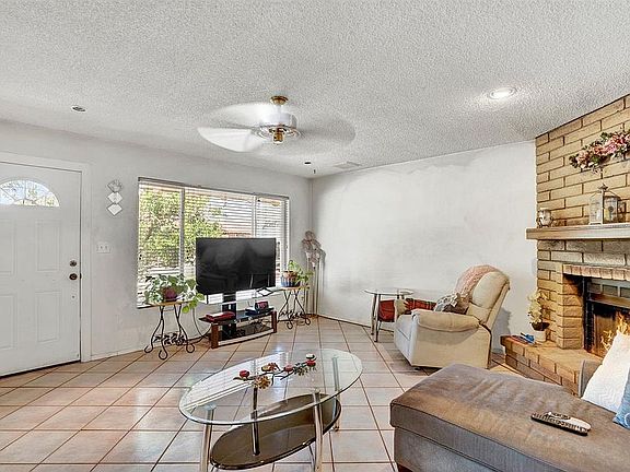2nd image of 3813 W Claremont St