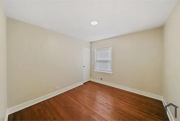 504 W 125th Pl — Photo 4