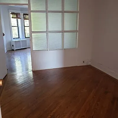 Rented by Brooklyn Real Inc | media 7