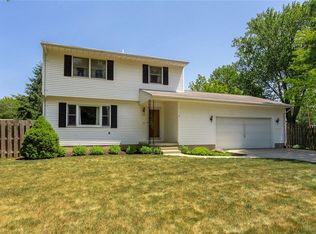 973 Roberts St, Sheffield Lake, OH