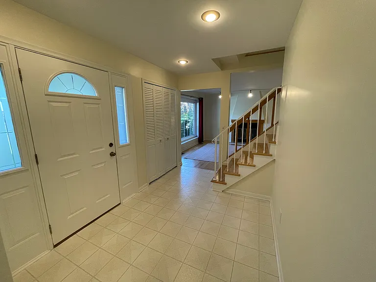 2366 Eaton Gate Rd — Photo 5