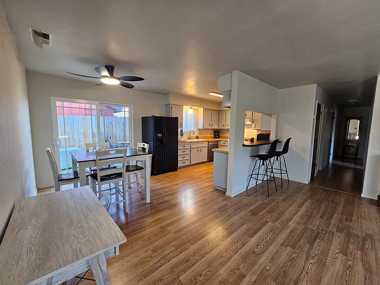 640 Forest Ave — Photo 4