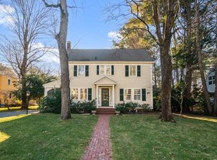 18 Elm St, Wellesley, MA 02481