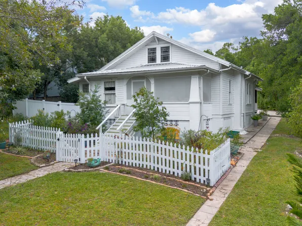 1056 Stevens St, Lake Helen, FL 32744