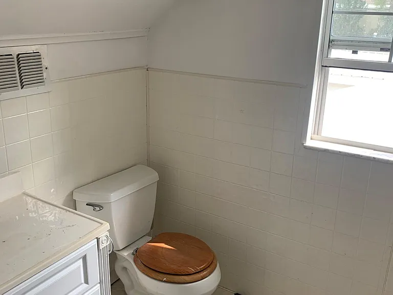4339 NE 21st St #B — Photo 10