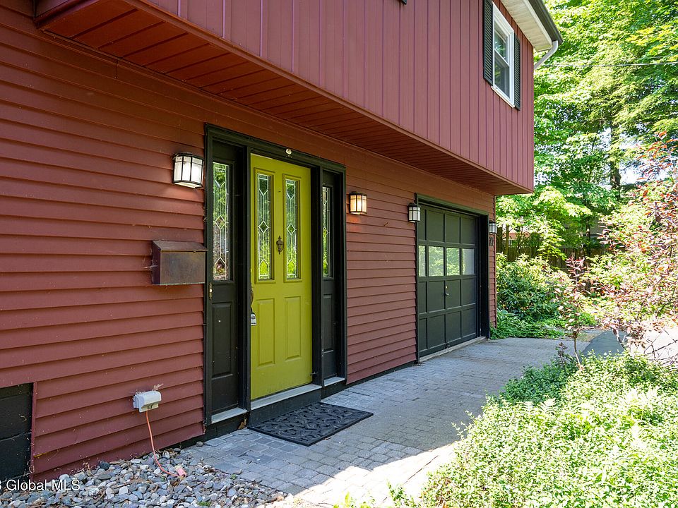 27 Woodcrest Drive, Glenville, NY 12302 Zillow