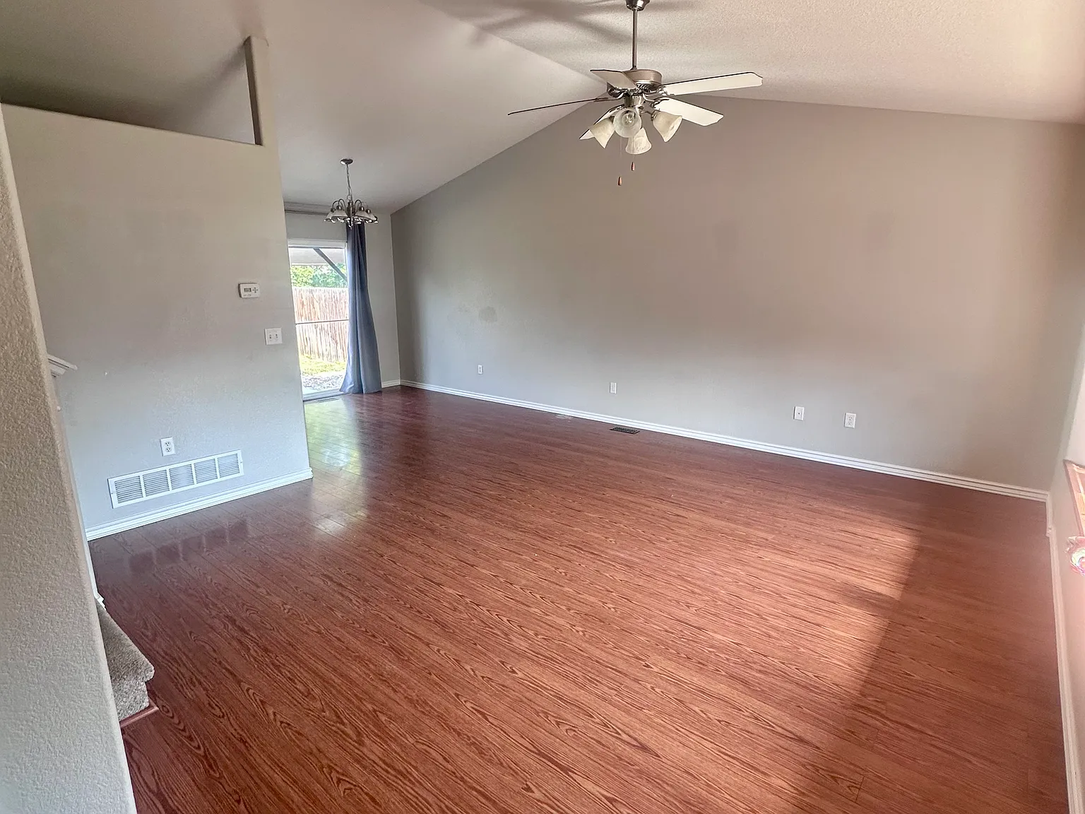 93 Arapaho St — Photo 2