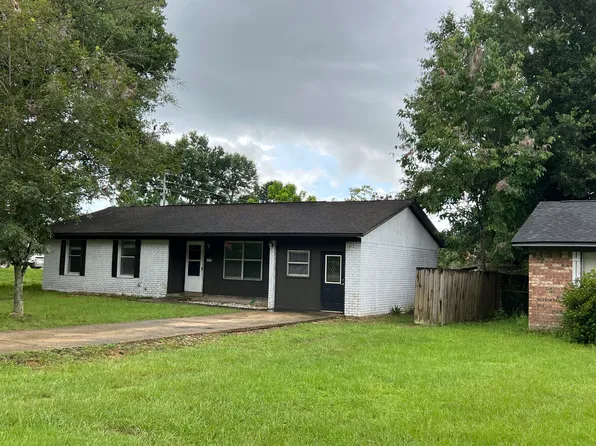 6201 Frank Reeder Rd, Pensacola, FL 32526