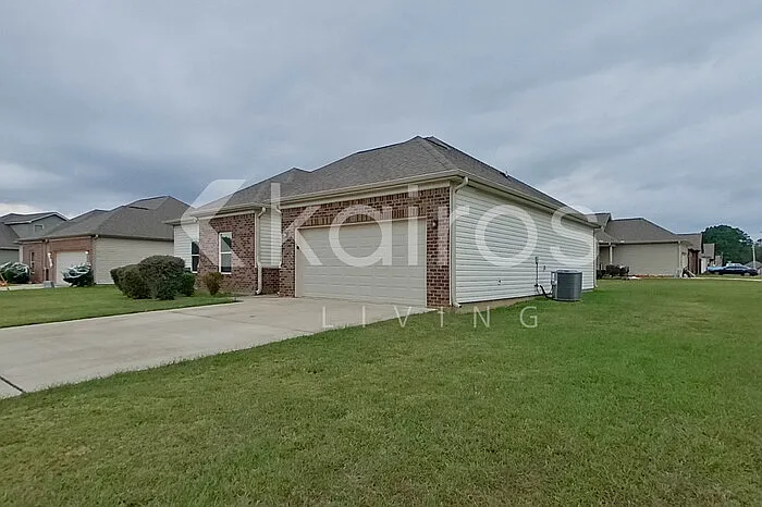 45 Hawk Ln — Photo 3