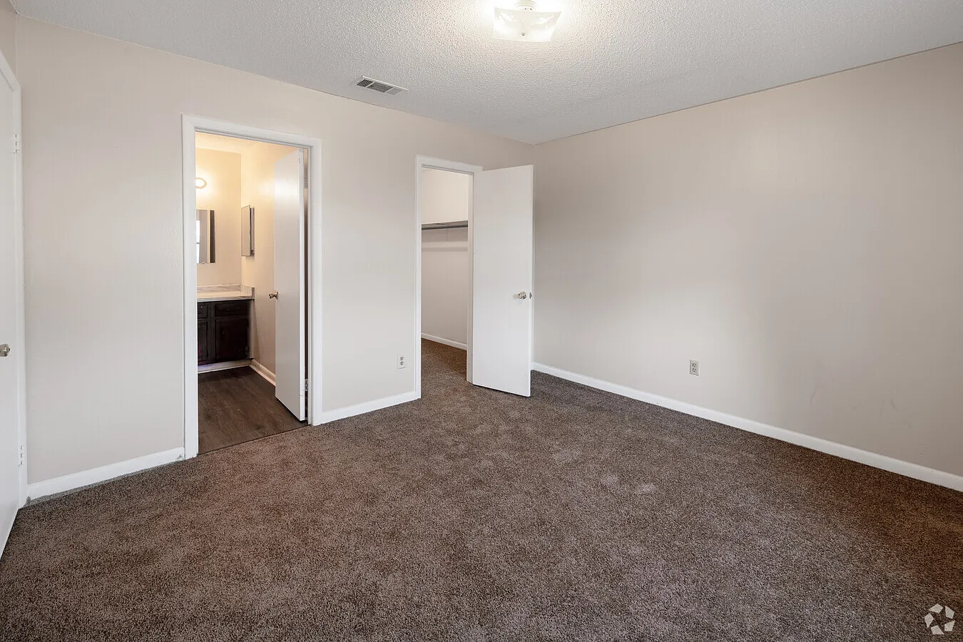 Parker Place Apartments — Photo 2