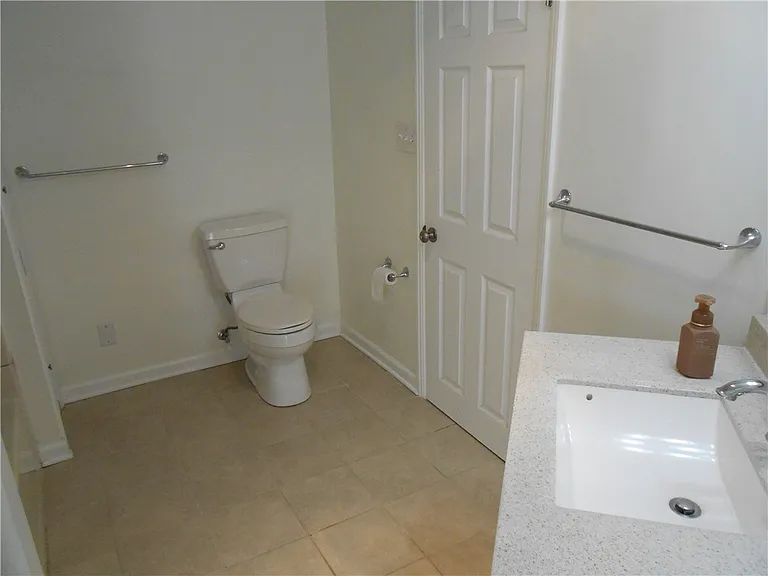 1318 Oakridge Rd — Photo 12