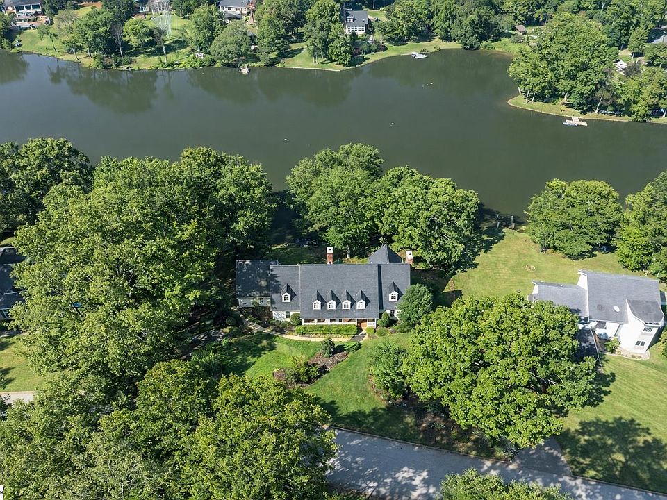 1st image of 317 E Killarney Lk