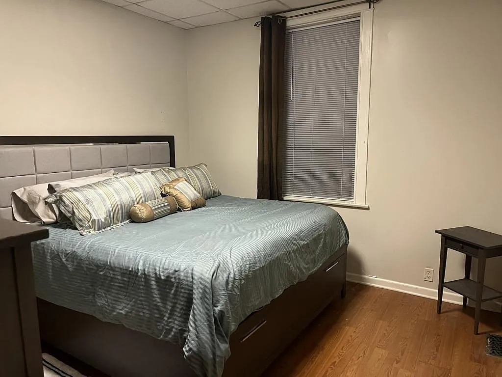 736 Dover Pl 1F — Photo 4
