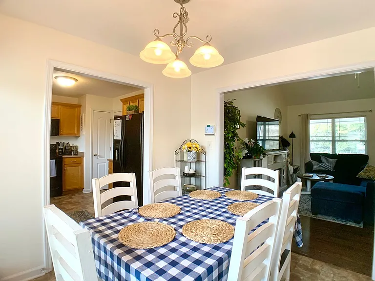 1016 Sunset Dr — Photo 17
