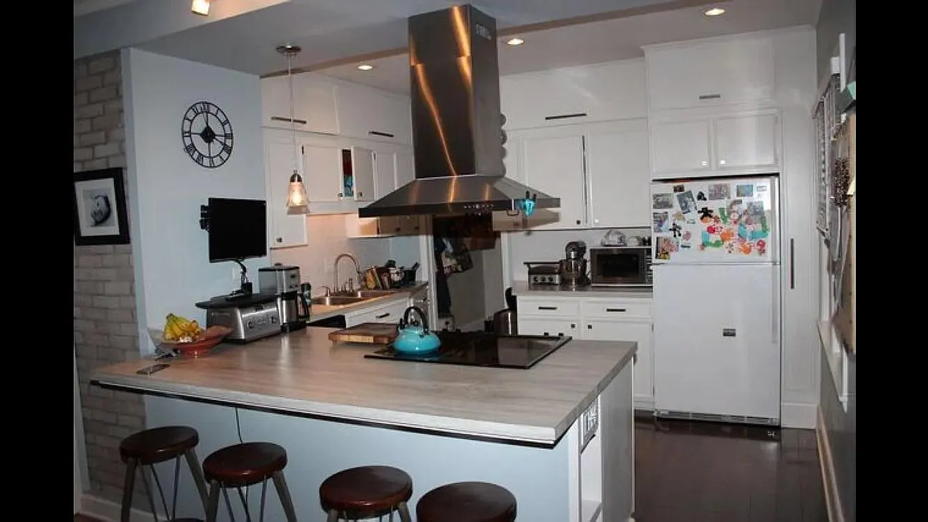 3 bed, 1850 sqft, $2,600 — Photo 2