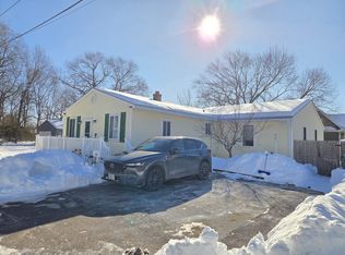 108 4th Ave, Warwick, RI 02888