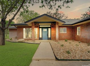 256 San Julian Creek Rd, Bandera, TX 78003