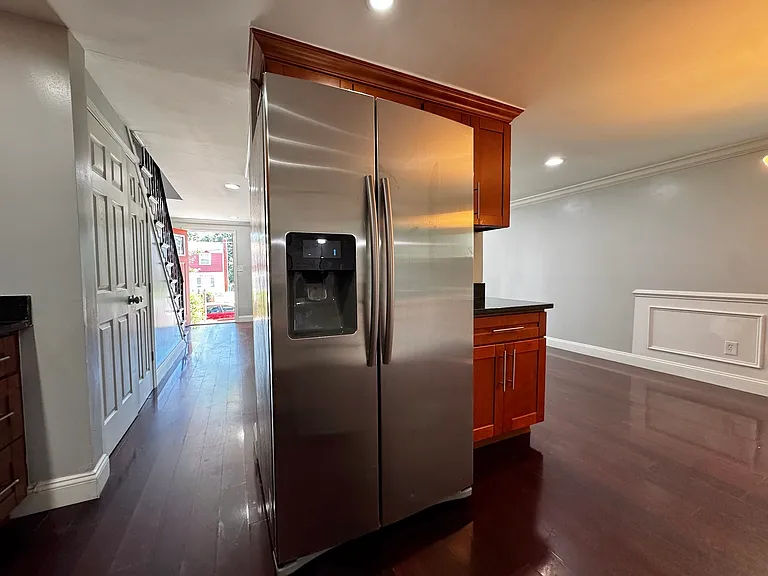 7617 Allendale Dr — Photo 28