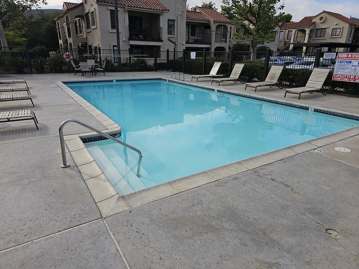Building Photo - 13155 Wimberly Sq #278