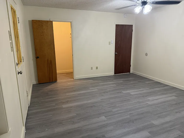 414 Alford Dr #1 — Photo 8