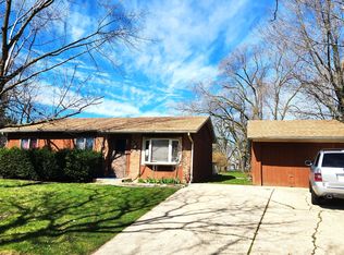 129 Balmoral Dr, Bolingbrook, IL