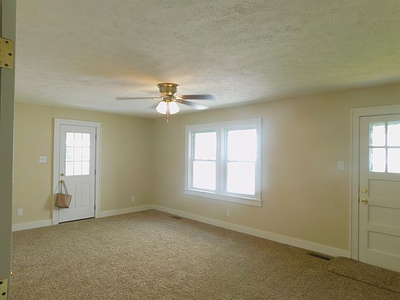 5th image of 121 Eastover St
