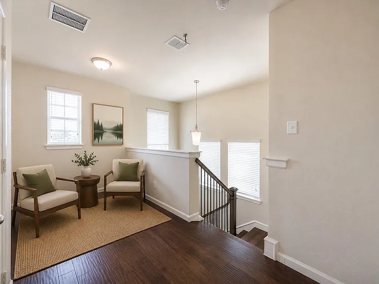 1217 Naples Dr — Photo 7