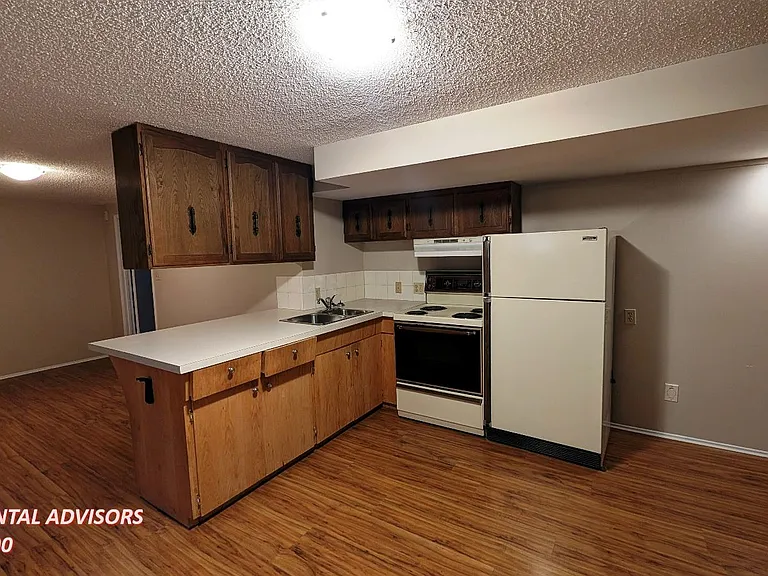 1732 23rd Ave NW — Photo 14