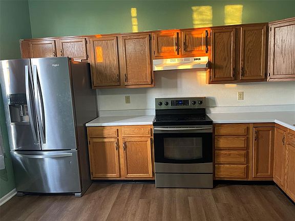 5th image of 7121 S Moriarty Dr