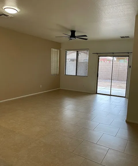 8786 W Desert Trl — Photo 2