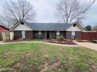 6270 Collinwood Rd, Horn Lake, MS 38637