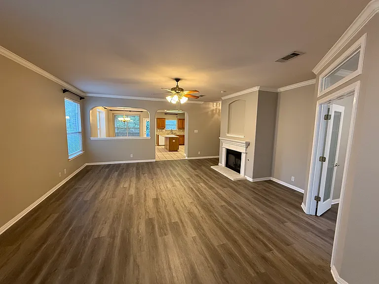 22823 Tornillo Dr — Photo 2