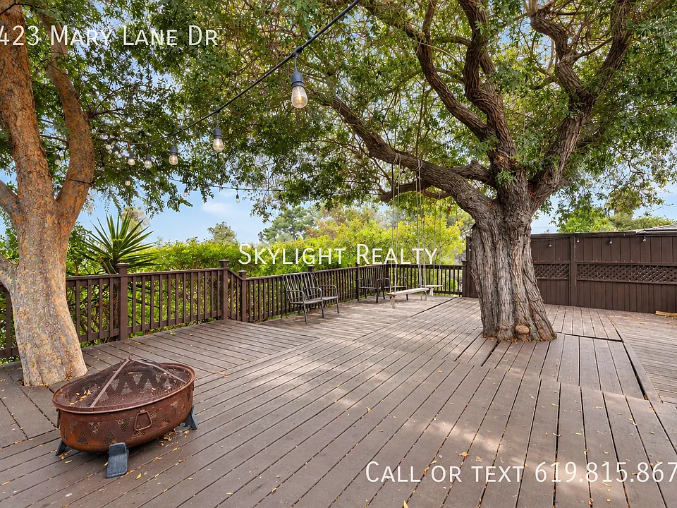 5423 Mary Lane Dr
