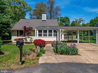 550 6th St, Pasadena, MD 21122