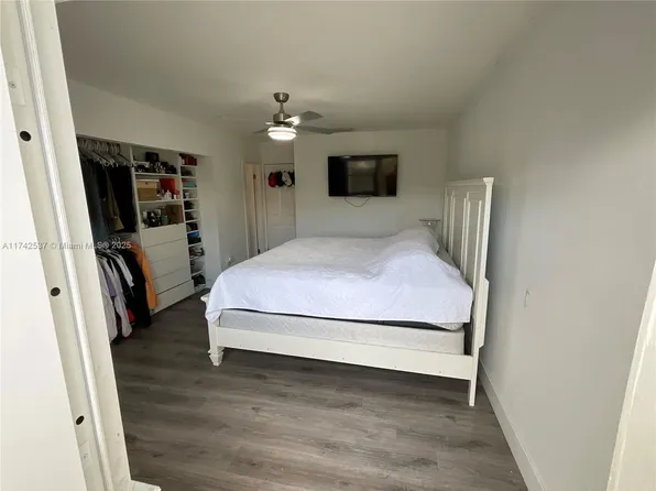 10397 SW 209th Ln, Cutler Bay, FL 33189