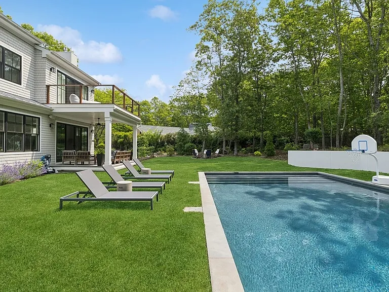 26 Laurel Trl — Photo 3
