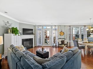 42595 Sunset Ridge Sq, Ashburn, VA 20148