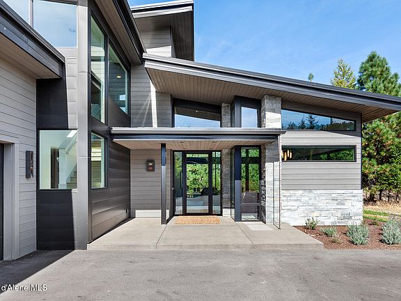 5th image of 2661 E Lower Pasture Rd