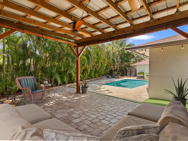 4050 NW 7th Ln — Photo 57