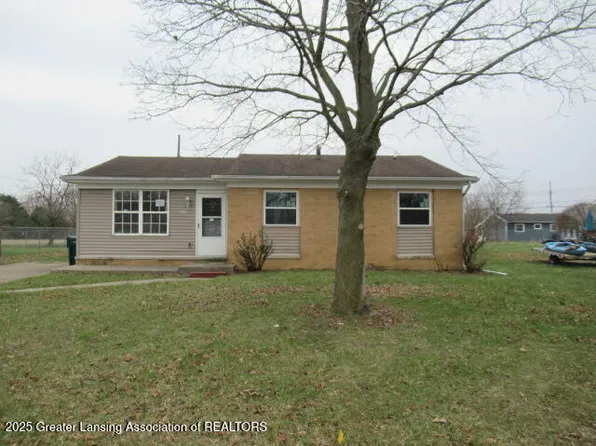 3407 Braeburn Dr, Lansing, MI 48911