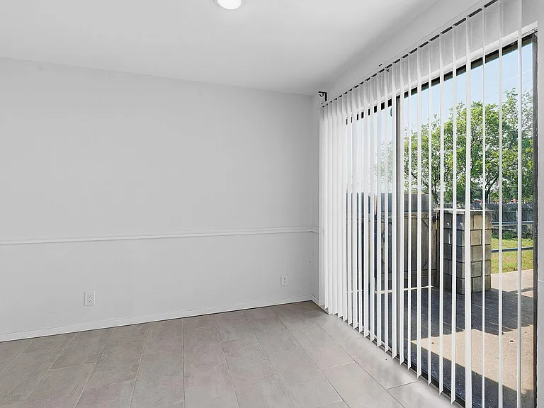 2106 Lamplight Village Cir #A — Photo 13