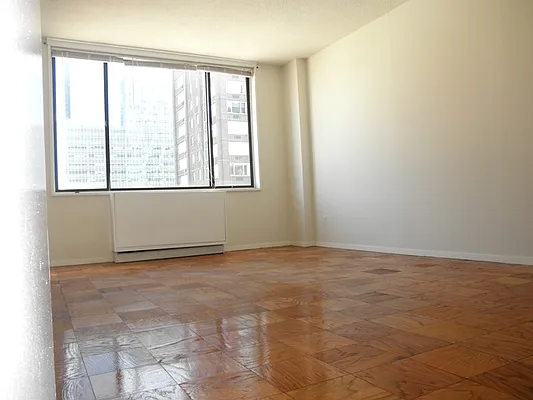 Rented by City Connections Realty | media 9